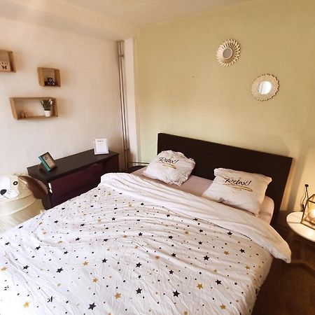 Chambre Privee Dans Maison Tout Confort Jodoigne Luaran gambar